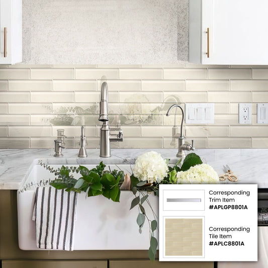 White 0.5 x 12 Glossy Glass Pencil Trim - Sample