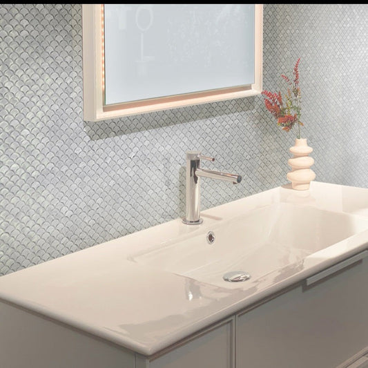 Chiffon White 12 x 12 Polished Shell, Mother of Pearl Mosaic Tile - Sample